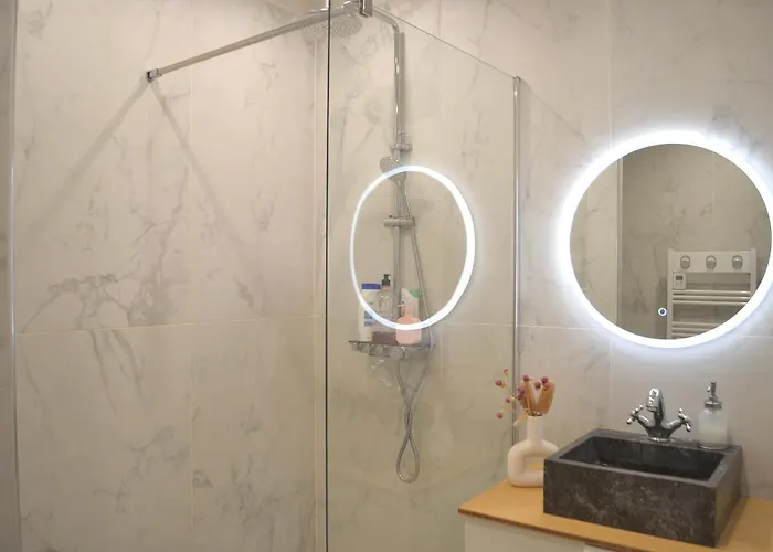 T2 Centre 아파트 *